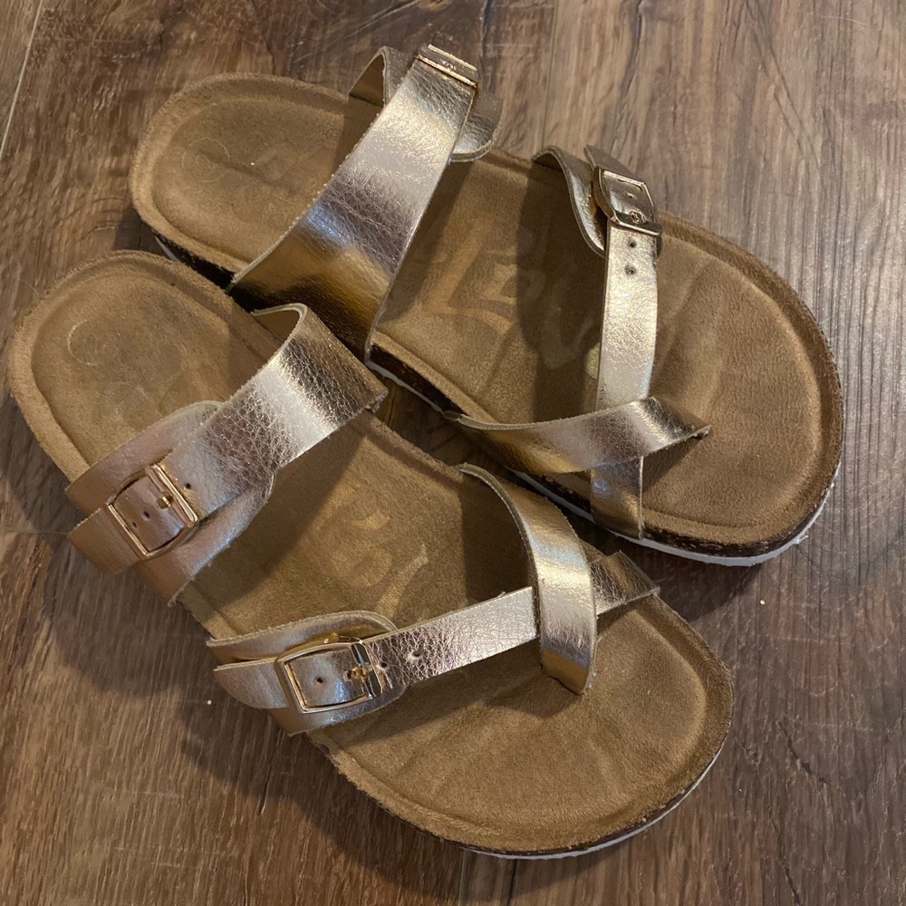 Girls gold sandals